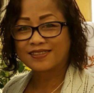 Meet your Posher, Dina